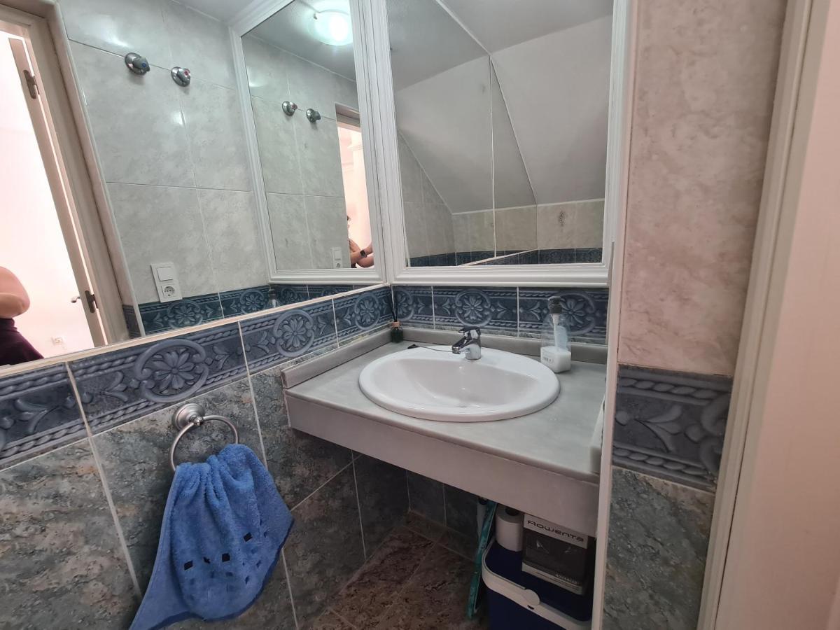 2 Bedroom Property In Closed Urbanisation 또레비에하 외부 사진
